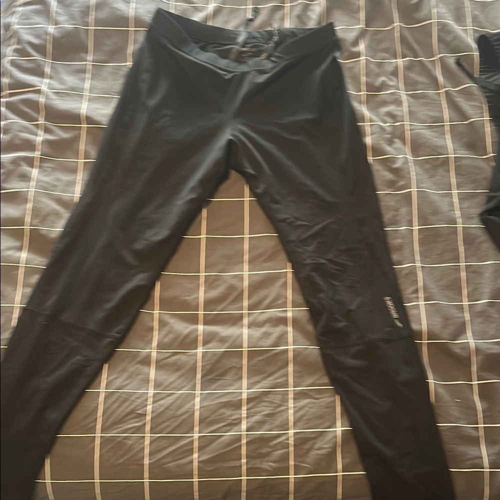 Men’s black brooks running tights